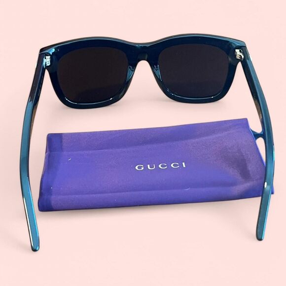 AUTHENTIC New never worn with case Gucci sunglasses - Picture 5 of 8